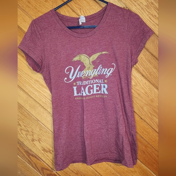 District Very Important Tee Large Maroon Yuengling Lager Womens Graphic Tshirt - Picture 1 of 8